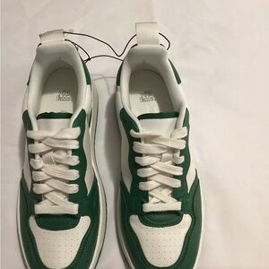 Women’s Sneaker Wild Fable, Memory Foam Insole Size 8.5